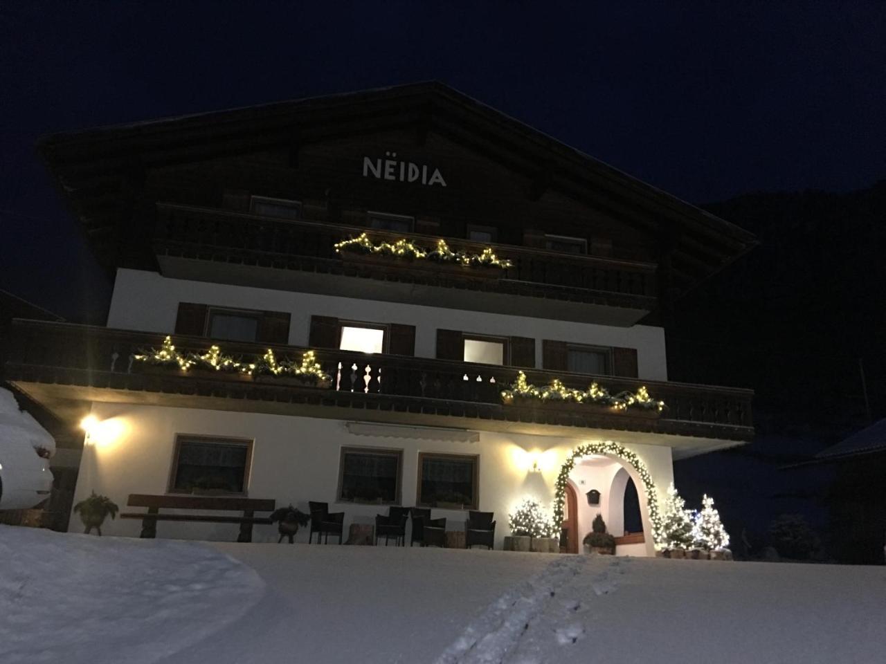 Garni Neidia Bed & Breakfast Selva di Val Gardena Exterior photo